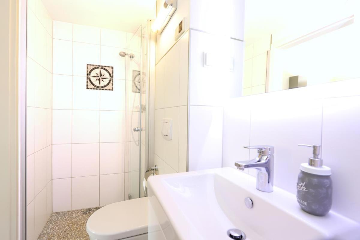 Villa Warnemuende Ferienwohnungen Rostock Buitenkant foto